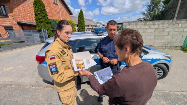 Ruszyły „Bezpieczne Żniwa”. Policjanci i strażacy ruszyli w teren z ważnym apelem