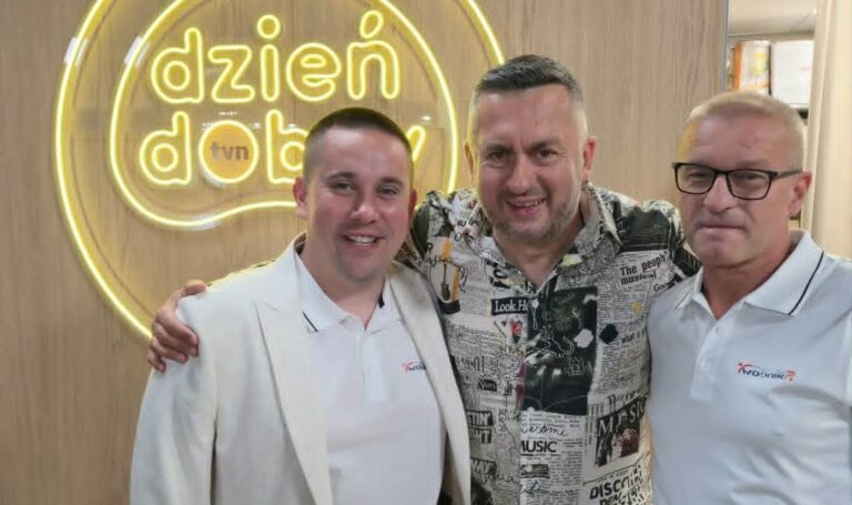 Miliony widzów usłyszały o Krotoszynie. Wszystko za sprawą… rzutu beretem