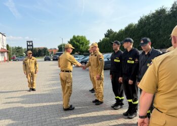 Zmiany kadrowe w krotoszyńskiej straży pożarnej. Wręczono nominacje na wyższe stanowiska