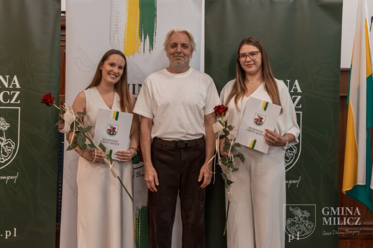 Nauczyciele odebrali akty mianowania