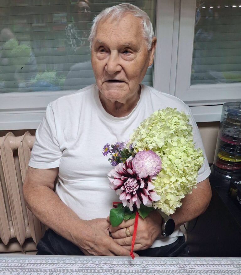 Ostatni bukiet lata w Czytelniczym Klubie Seniora