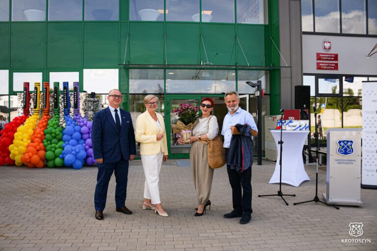„Kolorowe Kredki” oficjalnie otwarte. Nowe przedszkole i żłobek w Krotoszynie gotowe
