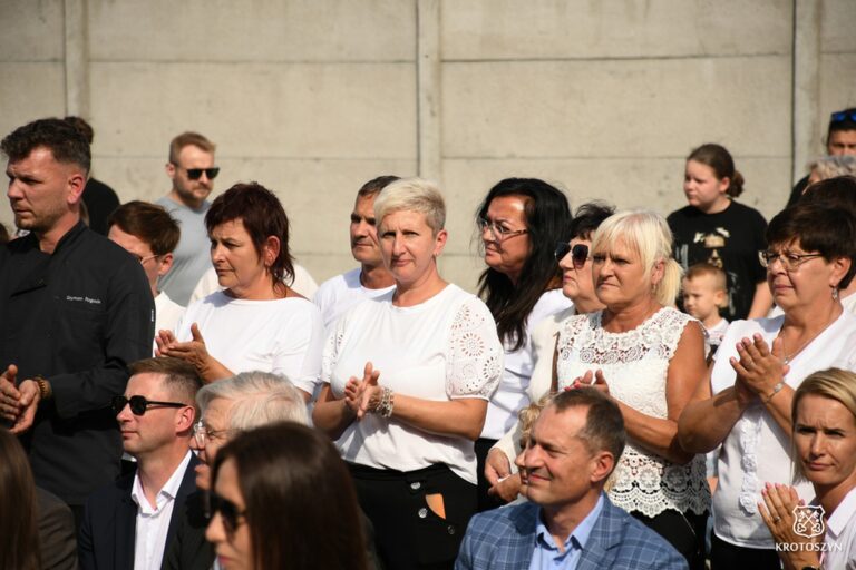 „Kolorowe Kredki” oficjalnie otwarte. Nowe przedszkole i żłobek w Krotoszynie gotowe