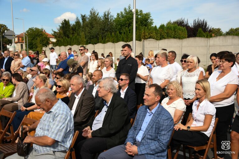„Kolorowe Kredki” oficjalnie otwarte. Nowe przedszkole i żłobek w Krotoszynie gotowe
