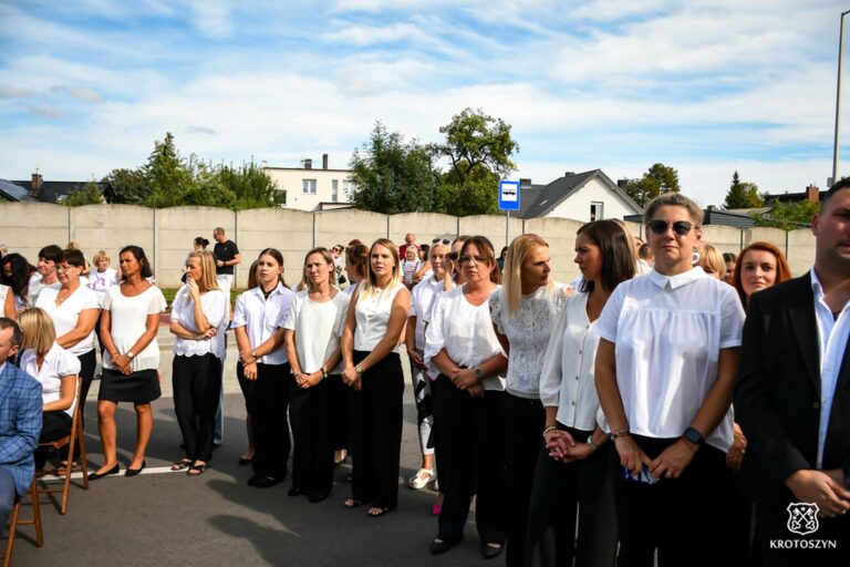 „Kolorowe Kredki” oficjalnie otwarte. Nowe przedszkole i żłobek w Krotoszynie gotowe