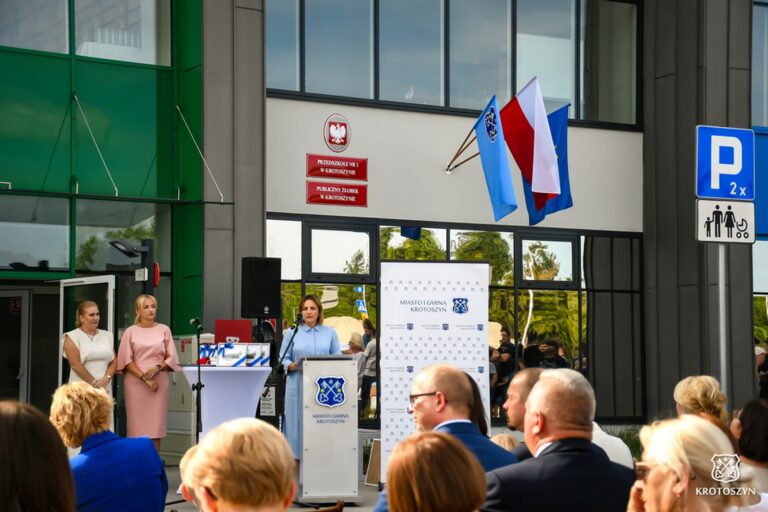 „Kolorowe Kredki” oficjalnie otwarte. Nowe przedszkole i żłobek w Krotoszynie gotowe