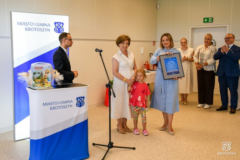 „Kolorowe Kredki” oficjalnie otwarte. Nowe przedszkole i żłobek w Krotoszynie gotowe