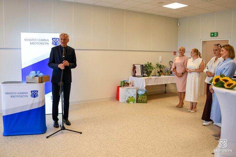 „Kolorowe Kredki” oficjalnie otwarte. Nowe przedszkole i żłobek w Krotoszynie gotowe
