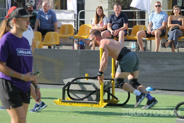 Krotoszyński Rynek opanowali najlepsi crossfiterzy. Wielki finał LOGinLAB!