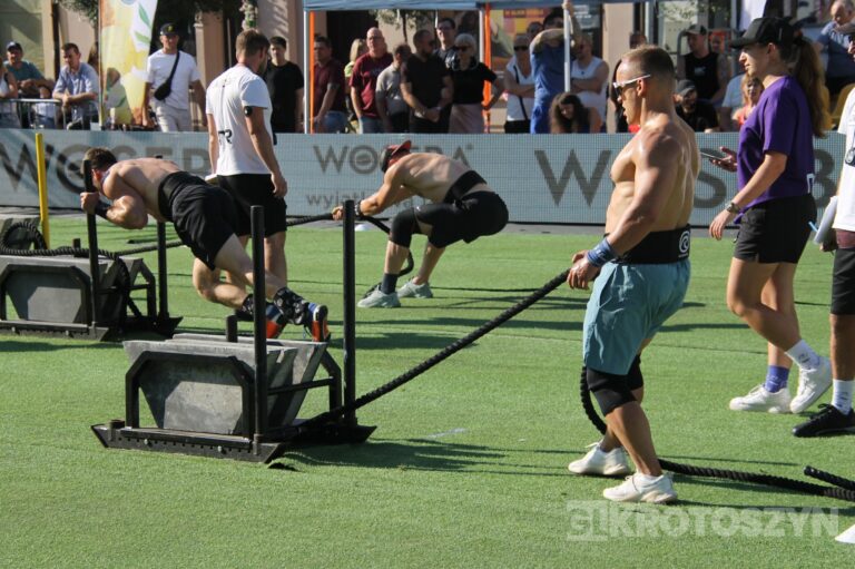 Krotoszyński Rynek opanowali najlepsi crossfiterzy. Wielki finał LOGinLAB!
