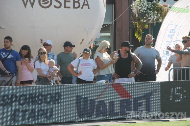 Krotoszyński Rynek opanowali najlepsi crossfiterzy. Wielki finał LOGinLAB!