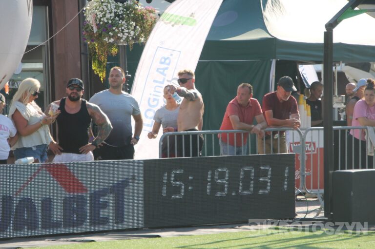 Krotoszyński Rynek opanowali najlepsi crossfiterzy. Wielki finał LOGinLAB!
