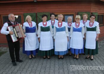 Tomnice podziękowały za plony. Były tradycje, muzyka i wspólna zabawa Tomnice podziękowały za plony. Były tradycje, muzyka i wspólna zabawa