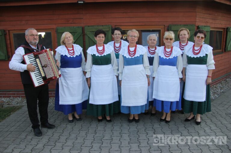 Tomnice podziękowały za plony. Były tradycje, muzyka i wspólna zabawa
