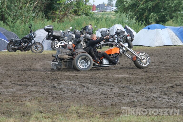 Krotoszyn znów zabrzmiał silnikami. XXXVIII Zlot Motocykli Ciężkich i Weteranów za nami