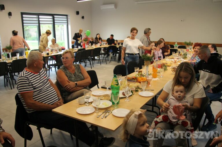 Festyn z okazji pożegnania lata we Wronowie