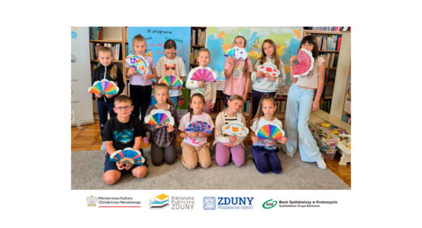 Z książką dookoła świata. Wakacyjna podróż w zdunowskiej bibliotece