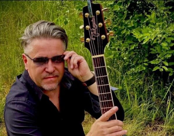 Od ucieczki na festiwal w Jarocinie do kierowania Spichlerzem Polskiego Rocka. Mariusz Ossowski wygrał konkurs Od ucieczki na festiwal w Jarocinie do kierowania Spichlerzem Polskiego Rocka. Mariusz Ossowski wygrał konkurs