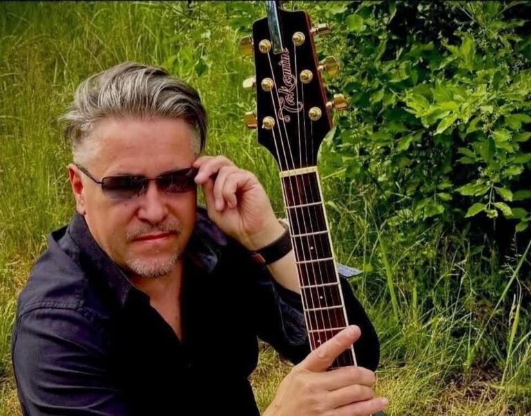Od ucieczki na festiwal w Jarocinie do kierowania Spichlerzem Polskiego Rocka. Mariusz Ossowski wygrał konkurs