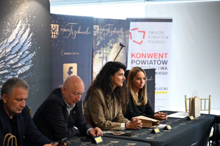 Powiat Milicki na konwencie. Rozmawiano m.in. o zdrowiu i bezpieczeństwie