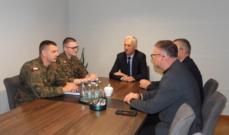 Wojskowi przyjechali do Krotoszyna. Rozmawiali o strzelnicach