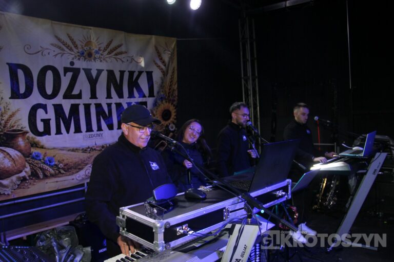 Święto plonów w gminie Zduny. Barwny korowód, tradycyjne obrzędy i muzyczna zabawa w Perzycach