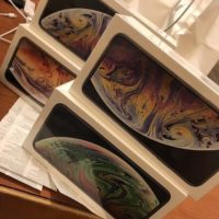 Apple Macbook Air, iPhoneX ,iPhone 8Plus, Samsung S8 Note8 Nikon
