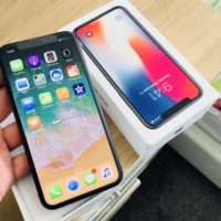 Apple iPhone x 64gb € 390 iPhone x 256gb € 429 iPhone 8 Plus € 350 WhatsApp +44 7451 238998