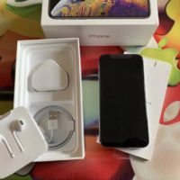 Apple iPhone Xs 64GB €499 iPhone Xs Max 64gb € 520 Contact WhatsApp +44 7451 238998
